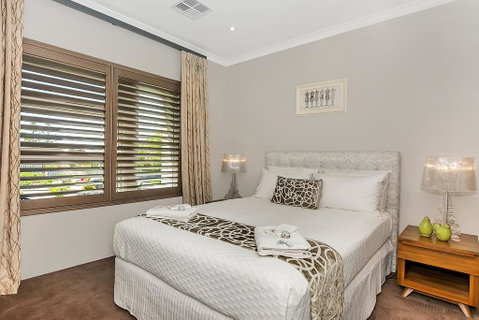 Lavender Manor BnB - St Kilda Accommodation 3