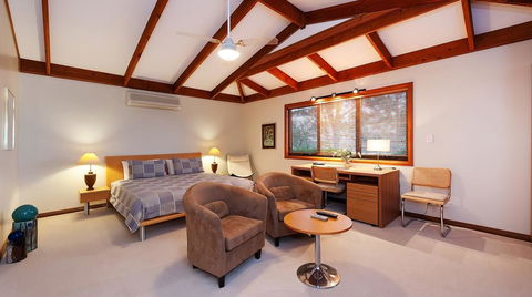 LeCamah Hill - St Kilda Accommodation 0