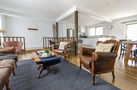 Leonards Hill Estate - St Kilda Accommodation 1