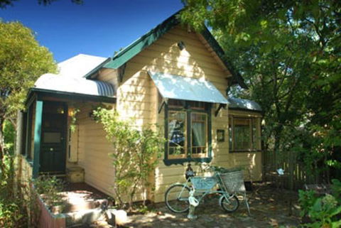 Leura Lady - St Kilda Accommodation 0