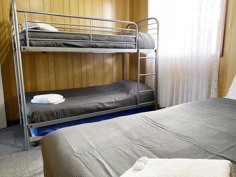 Limestone Coast Tourist Park - St Kilda Accommodation 1