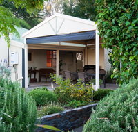Linfield Cottage - St Kilda Accommodation