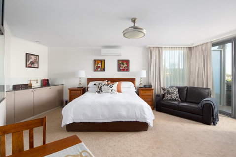 Luna Blu - Luxury B&B - St Kilda Accommodation 1