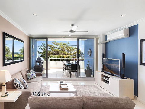 Luxury In Rivieria - St Kilda Accommodation 0