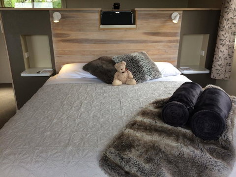 Maleny Luxury Cottages - St Kilda Accommodation 0