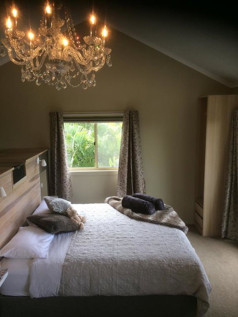 Maleny Luxury Cottages - St Kilda Accommodation 3