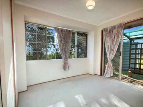 Maleny Views Holiday House - St Kilda Accommodation 3