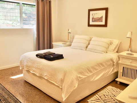 Malibu Apartment - Peregian Beach - St Kilda Accommodation 2