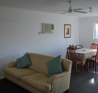 Maple Tree Cottage - St Kilda Accommodation