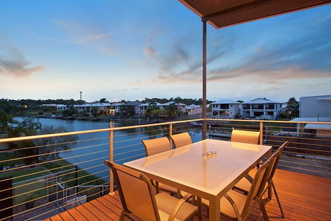 Marina Views Townhouse - St Kilda Accommodation 1