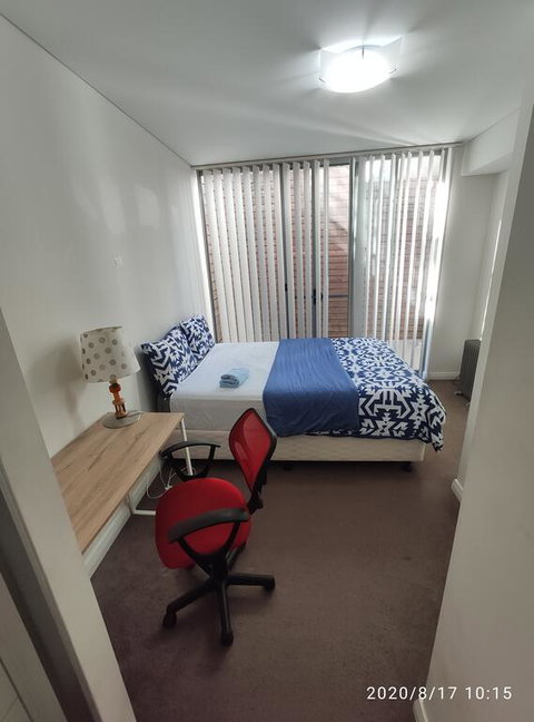 Mascot Clean Bedroom - St Kilda Accommodation 0