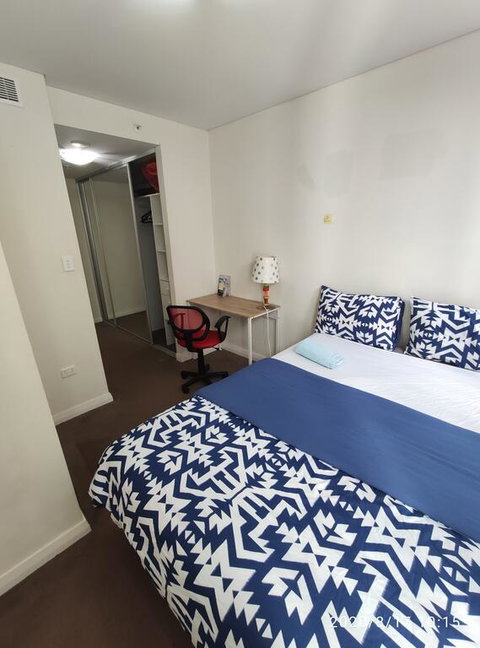 Mascot Clean Bedroom - St Kilda Accommodation 1