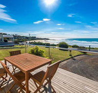 MAVI BEACH HOUSE - beachfront wifi views - St Kilda Accommodation