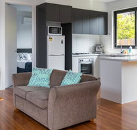 McKenna by Lily Sands - St Kilda Accommodation