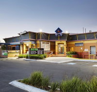 Meadow Inn Hotel-Motel - St Kilda Accommodation