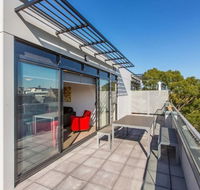 Melbourne City Views - St Kilda Accommodation