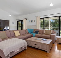 MERMAIDS ON MARENGO - large home with wifi - St Kilda Accommodation