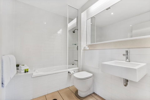 Metzo Noosa Resort - St Kilda Accommodation 2