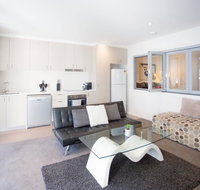 Modern Executive Apartment  Braddon 1BR Wine Wifi Secure Parking Canberra - St Kilda Accommodation