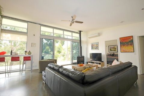 Moriarty Studio - Chic Couples Retreat - St Kilda Accommodation 0