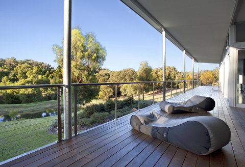 Moriarty Studio - Chic Couples Retreat - St Kilda Accommodation 1
