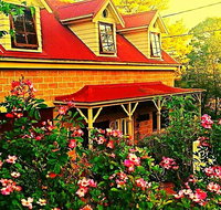 Mountain Escape - St Kilda Accommodation