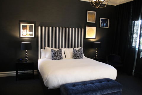 Mrs Banks Hotel - St Kilda Accommodation 0