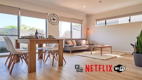 Murdoch Hospital & Uni - Netflix & WiFi - - St Kilda Accommodation 0