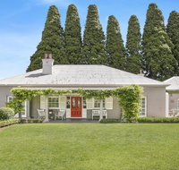 Nattai Lodge - house  cottage in beautiful garden - St Kilda Accommodation