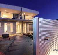 Nautilus Villa Luxury Retreat modern large double beachfront townhouse water views - St Kilda Accommodation
