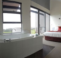 Cosy Corner Sea View Apartments - St Kilda Accommodation