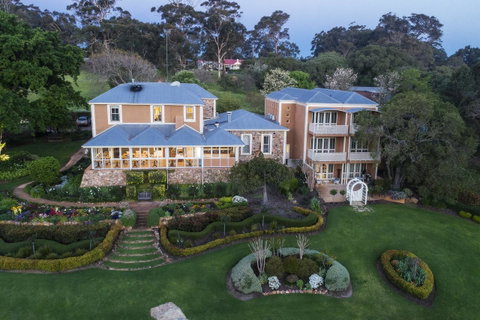 Grand Mercure Basildene Manor - St Kilda Accommodation 0