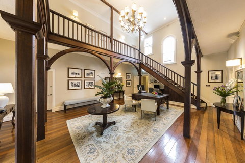 Grand Mercure Basildene Manor - St Kilda Accommodation 2