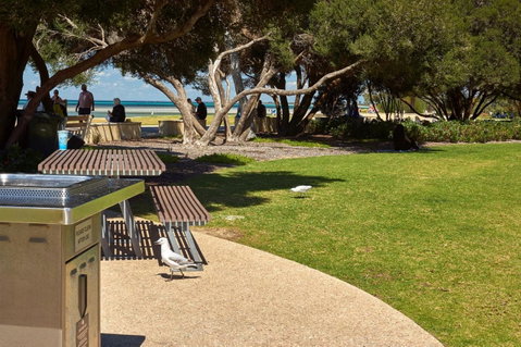 The Urban Beach House - St Kilda Accommodation 21