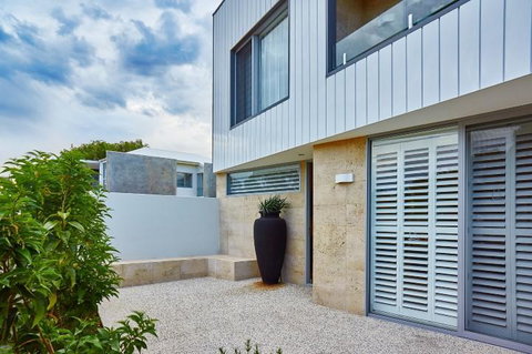 The Urban Beach House - St Kilda Accommodation 18