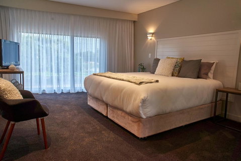 The Urban Beach House - St Kilda Accommodation 13