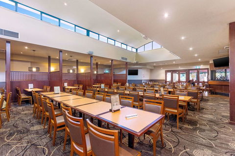 Quality Hotel Bayswater - St Kilda Accommodation 3
