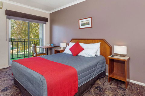 Quality Hotel Bayswater - St Kilda Accommodation 6