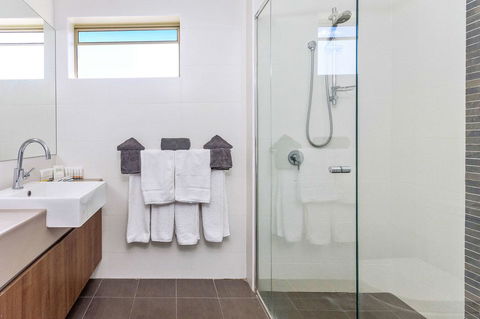Quality Hotel Bayswater - St Kilda Accommodation 26
