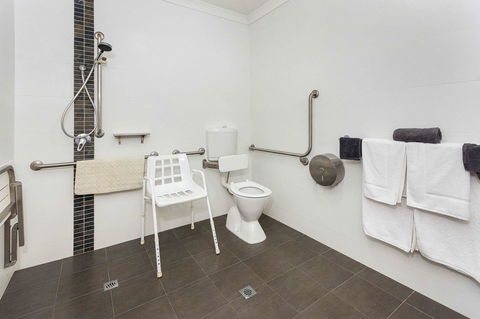 Quality Hotel Bayswater - St Kilda Accommodation 8