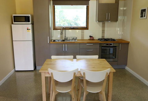 Swan Valley Sisters - St Kilda Accommodation 7