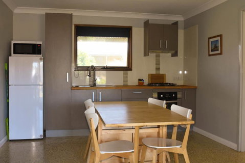 Swan Valley Sisters - St Kilda Accommodation 23