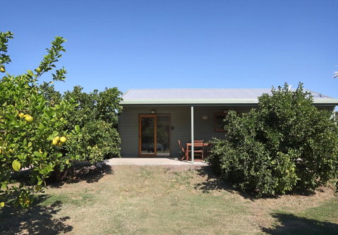 Swan Valley Sisters - St Kilda Accommodation 10