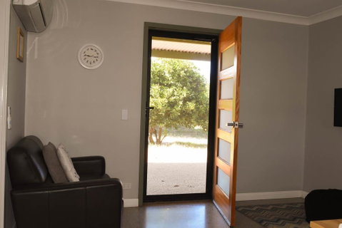 Swan Valley Sisters - St Kilda Accommodation 17
