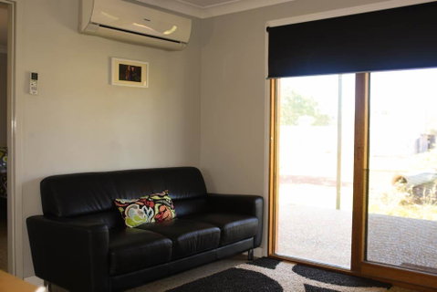 Swan Valley Sisters - St Kilda Accommodation 24