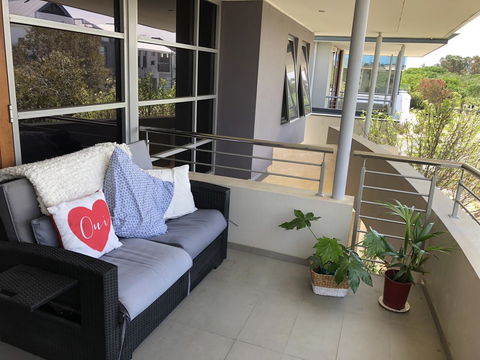 Adele's Luxury South Beach Apartment With King Bed - St Kilda Accommodation 19