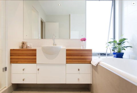 Adele's Luxury South Beach Apartment With King Bed - St Kilda Accommodation 15