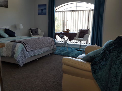 Palm Beach Bed & Breakfast - St Kilda Accommodation 9