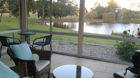 Abbivale Farm Cottage - St Kilda Accommodation 6