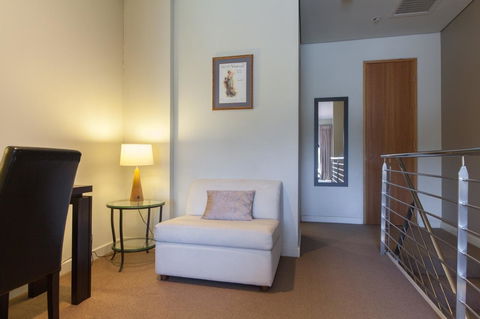 Cloisters - St Kilda Accommodation 13